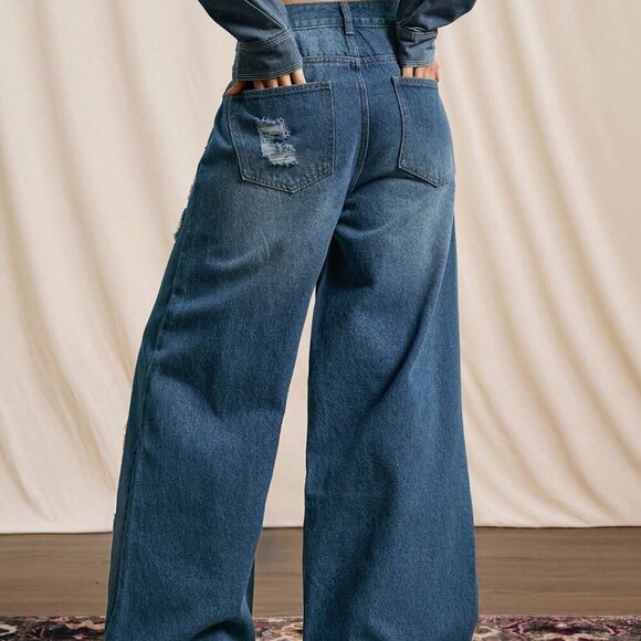 Blue Casual Women's patchwork Heart Pattern Washed Low-Rise Denim Jeans - Picture 2 of 7